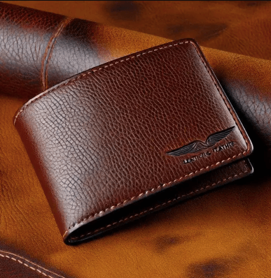 Why a Card Holder Leather Accessory Is Essential for Modern Minimalist Living